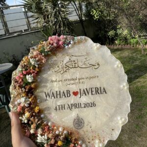 Nikah Nama Round Plaque – Dried Flowers